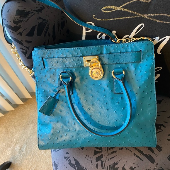 Purse - Picture 2 of 2